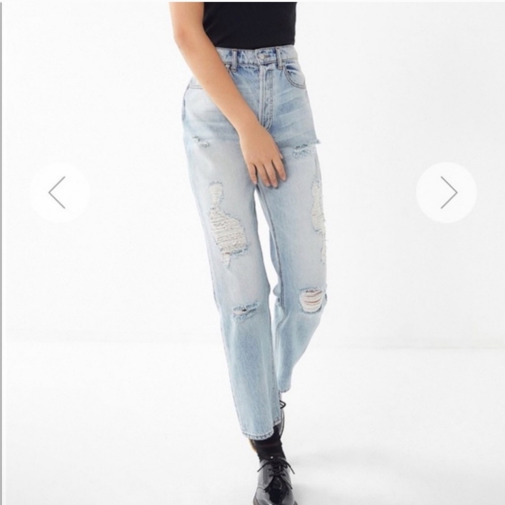 EUC Urban Outfitters BDG Relaxed Straight Boyfriend Jeans Sz 29